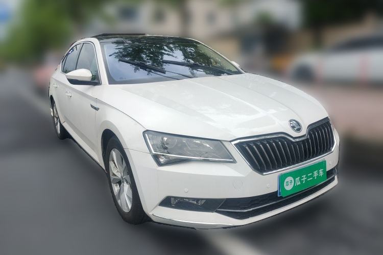 Used Skoda Superb 2019 TSI280 DSG Comfort Edition Front Right 45 Deg
