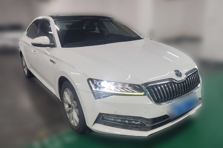 Used Skoda Superb 2019 Restyled TSI330 DSG Comfort Edition Front Right 45 Deg