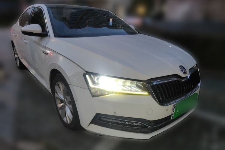 Used Skoda Superb 2019 Restyled TSI330 DSG Comfort Edition Front Right 45 Deg