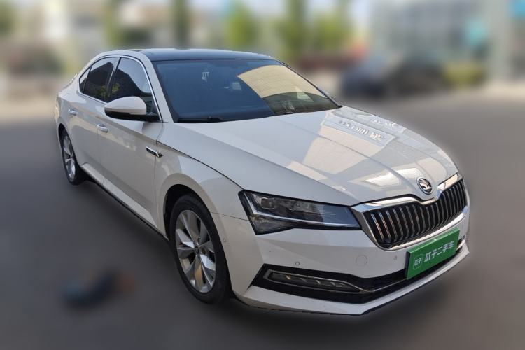 Used Skoda Superb 2019 Restyled TSI330 DSG Comfort Edition Front Right 45 Deg