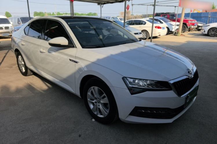 Used Skoda Superb 2019 TSI280 DSG Standard Edition Front Right 45 Deg