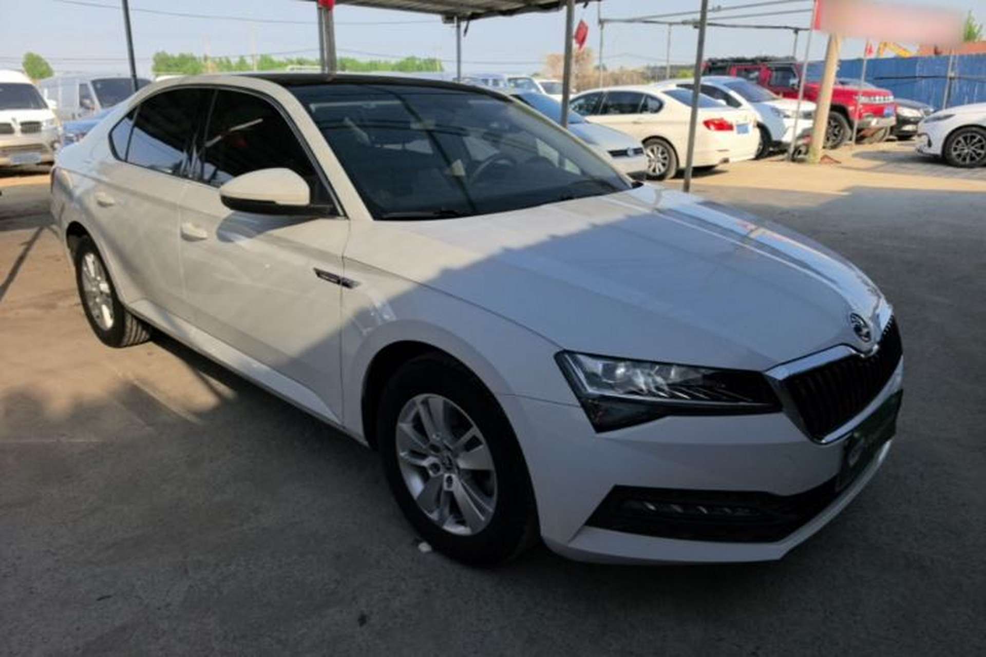 Used Skoda Superb 2019 TSI280 DSG Standard Edition Front Right 45 Deg