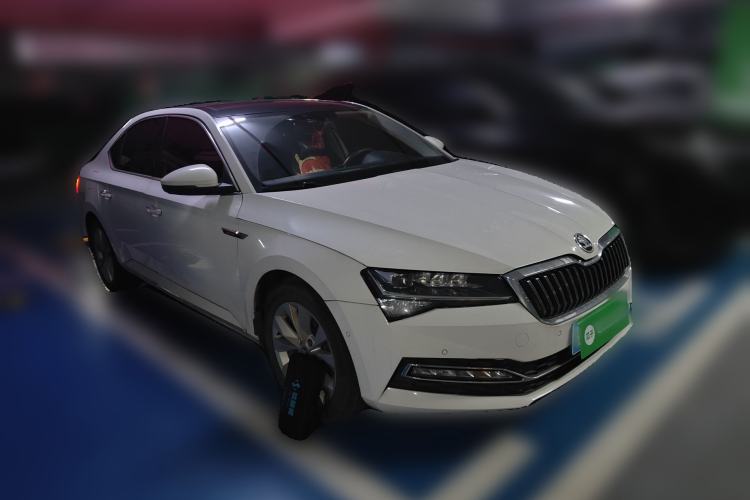 Used Skoda Superb 2019 TSI280 DSG Comfort Edition Front Right 45 Deg
