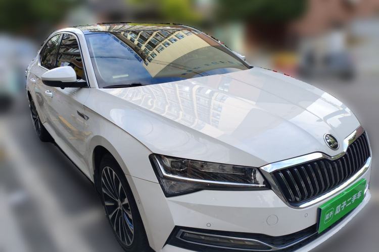 Used Skoda Superb 2019 Restyled TSI330 DSG Comfort Edition Front Right 45 Deg