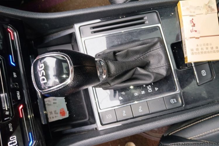 Used Skoda Superb 2019 TSI330 DSG Comfort Edition Gear Lever