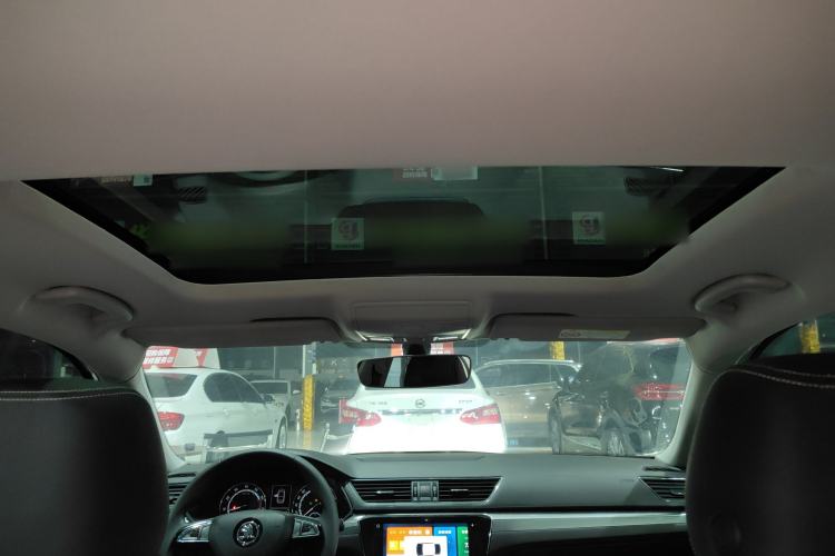 Used Skoda Superb 2019 TSI280 DSG Comfort Edition Headliner