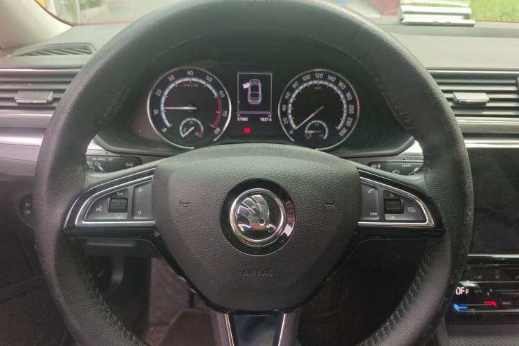 Used Skoda Superb 2019 Facelifted TSI280 DSG Comfort Edition Instrument Cluster