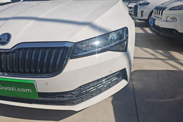 Used Skoda Superb 2019 Restyled TSI330 DSG Comfort Edition Left Front Headlight