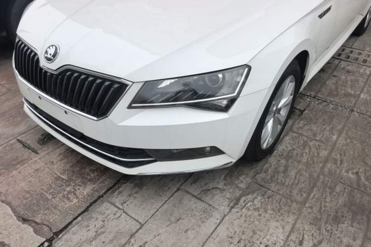 Used Skoda Superb 2019 TSI280 DSG Comfort Edition Left Front Headlight