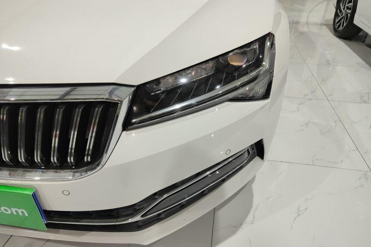 Used Skoda Superb 2019 TSI280 DSG Comfort Edition Left Front Headlight