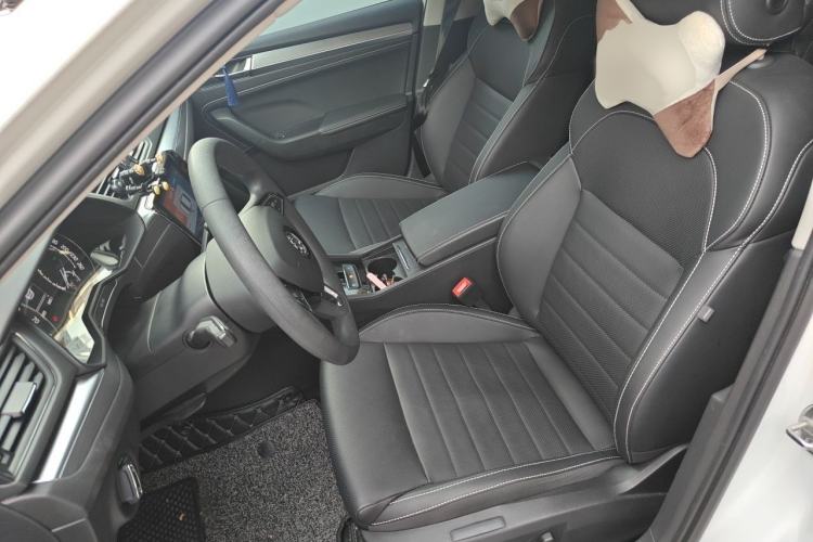 Used Skoda Superb 2019 Facelifted TSI280 DSG Comfort Edition Left Front Seat