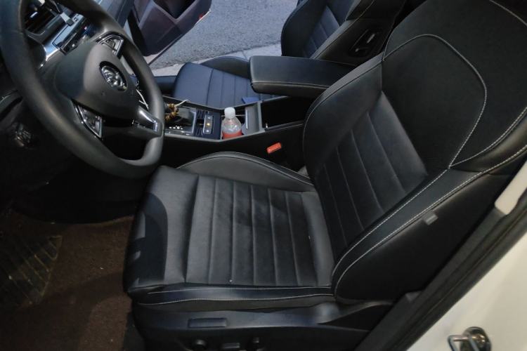 Used Skoda Superb 2019 Restyled TSI330 DSG Comfort Edition Left Front Seat