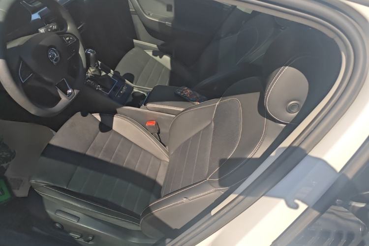 Used Skoda Superb 2019 Restyled TSI330 DSG Comfort Edition Left Front Seat