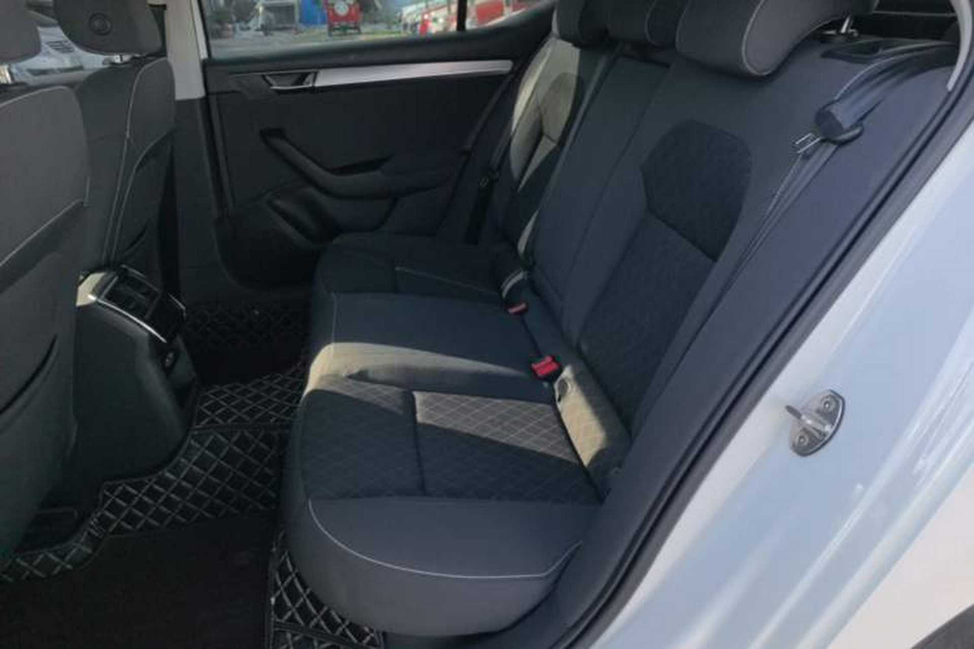 Used Skoda Superb 2019 TSI280 DSG Standard Edition Left Rear Seat
