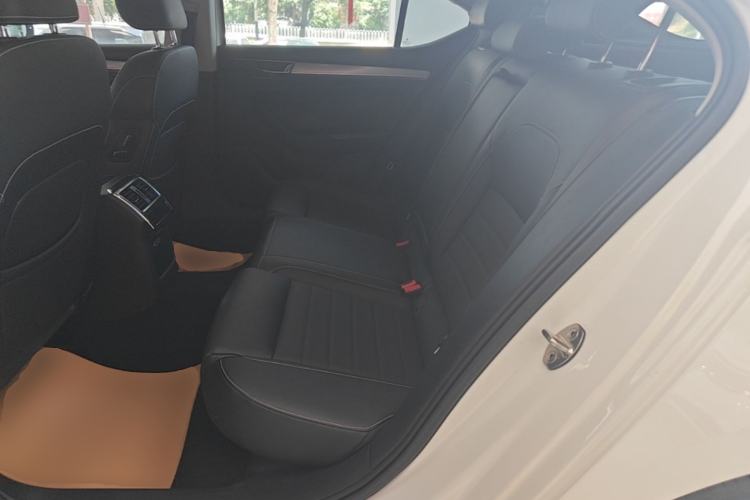 Used Skoda Superb 2019 Restyled TSI330 DSG Comfort Edition Left Rear Seat
