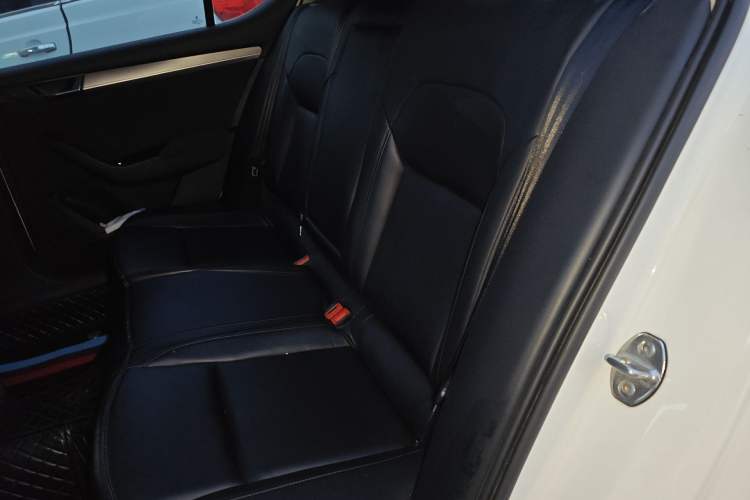Used Skoda Superb 2019 TSI280 DSG Standard Edition Left Rear Seat