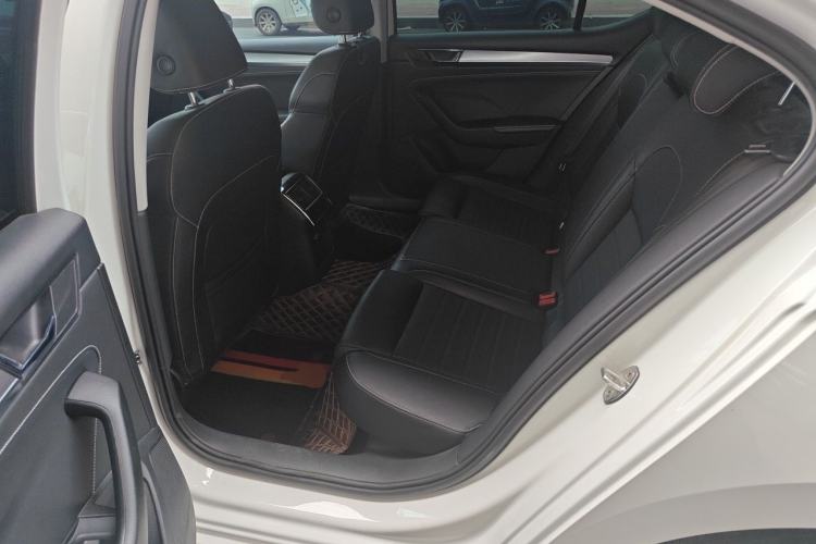 Used Skoda Superb 2019 Facelifted TSI280 DSG Comfort Edition Left Rear Seat