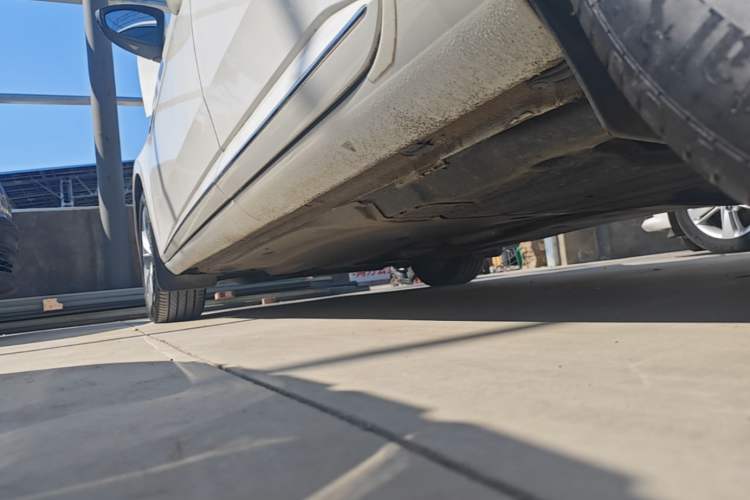 Used Skoda Superb 2019 Restyled TSI330 DSG Comfort Edition Left Side Sill