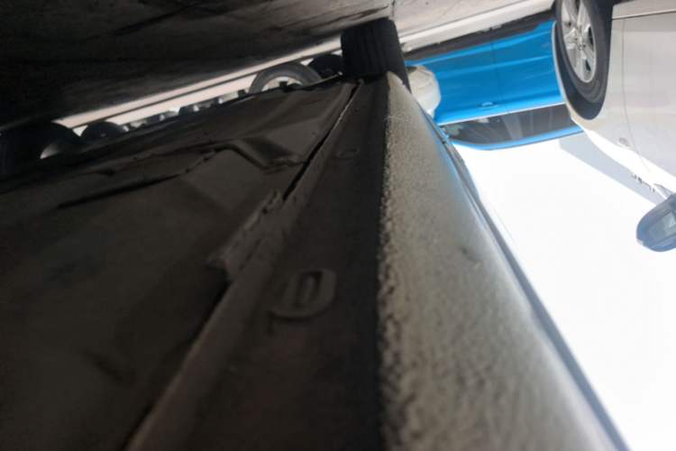 Used Skoda Superb 2019 TSI280 DSG Comfort Edition Left Side Sill