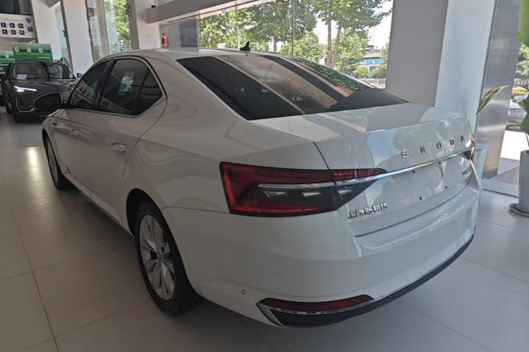 Used Skoda Superb 2019 Restyled TSI330 DSG Comfort Edition Rear Left 45 Deg