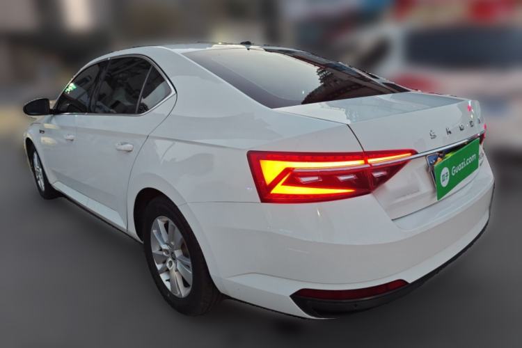 Used Skoda Superb 2019 TSI280 DSG Standard Edition Rear Left 45 Deg