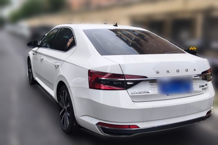 Used Skoda Superb 2019 TSI330 DSG Luxury Edition Rear Left 45 Deg