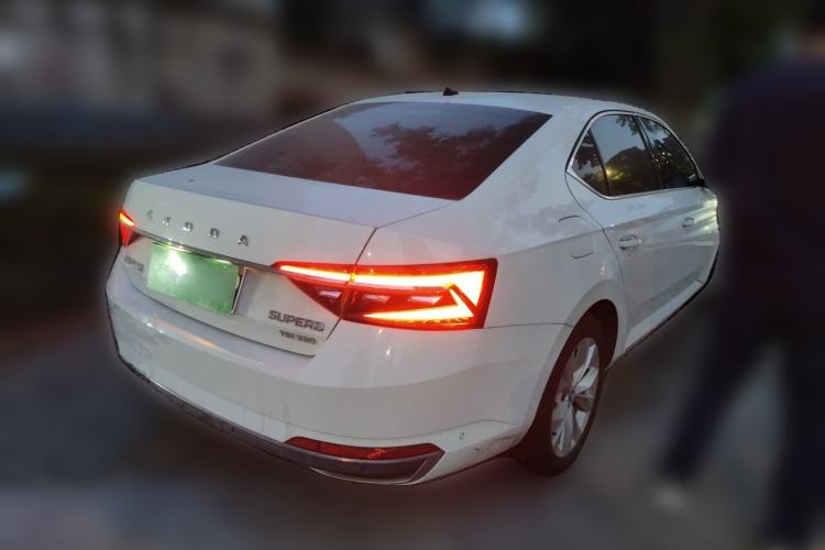 Used Skoda Superb 2019 Restyled TSI330 DSG Comfort Edition Rear Right 45 Deg