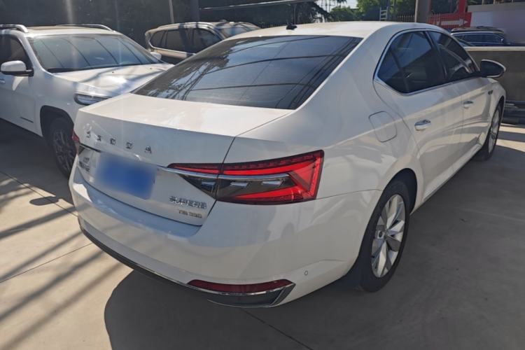Used Skoda Superb 2019 Restyled TSI330 DSG Comfort Edition Rear Right 45 Deg