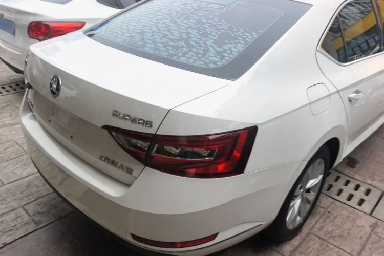 Used Skoda Superb 2019 TSI280 DSG Comfort Edition Rear Right 45 Deg
