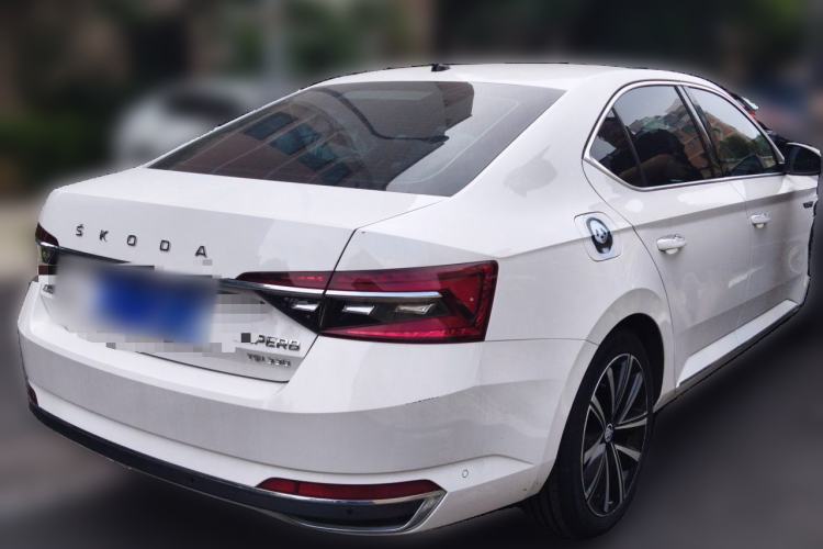 Used Skoda Superb 2019 TSI330 DSG Luxury Edition Rear Right 45 Deg
