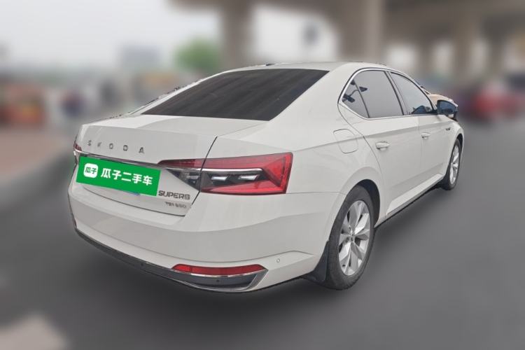 Used Skoda Superb 2019 Facelifted TSI280 DSG Comfort Edition Rear Right 45 Deg