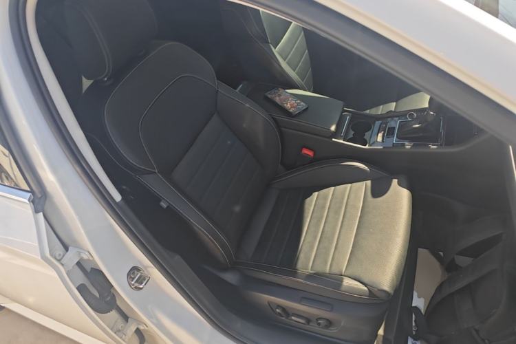 Used Skoda Superb 2019 Restyled TSI330 DSG Comfort Edition Right Front Seat