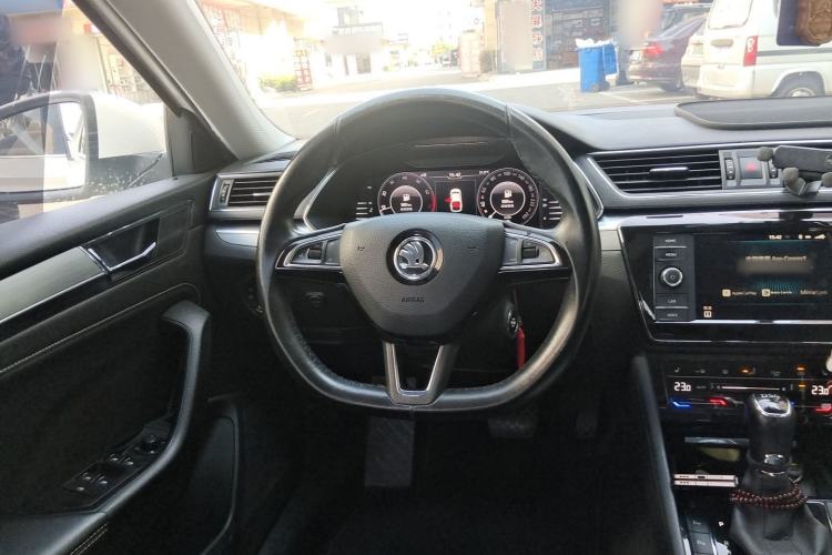 Used Skoda Superb 2019 Restyled TSI330 DSG Comfort Edition Steering Wheel