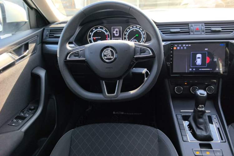 Used Skoda Superb 2019 TSI280 DSG Standard Edition Steering Wheel