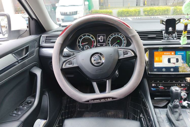 Used Skoda Superb 2019 TSI280 DSG Comfort Edition Steering Wheel