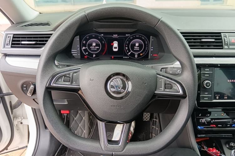 Used Skoda Superb 2019 TSI280 DSG Comfort Edition Steering Wheel