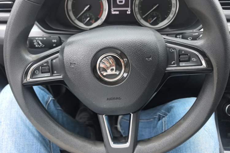 Used Skoda Superb 2019 TSI280 DSG Comfort Edition Steering Wheel