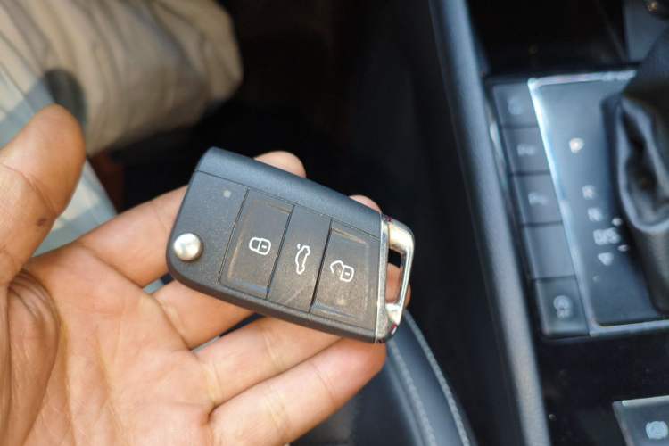 Used Skoda Superb 2019 Restyled TSI330 DSG Comfort Edition Vehicle Key