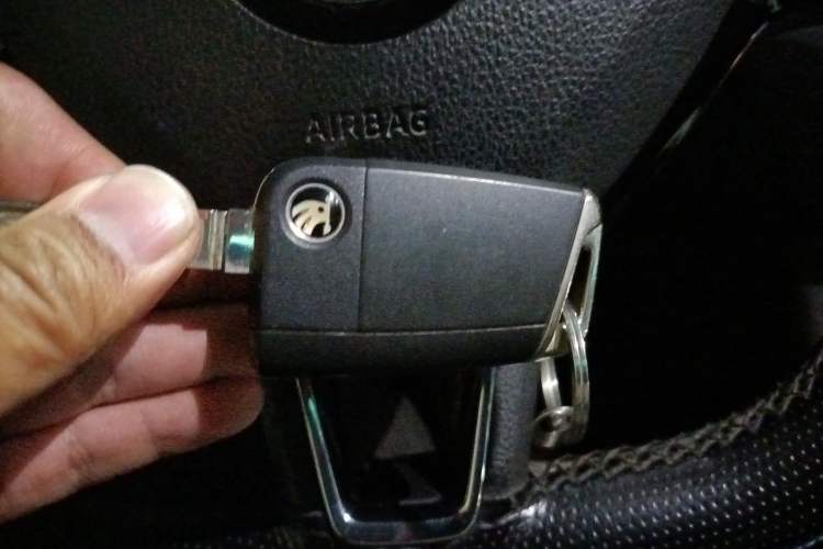 Used Skoda Superb 2019 Restyled TSI330 DSG Comfort Edition Vehicle Key
