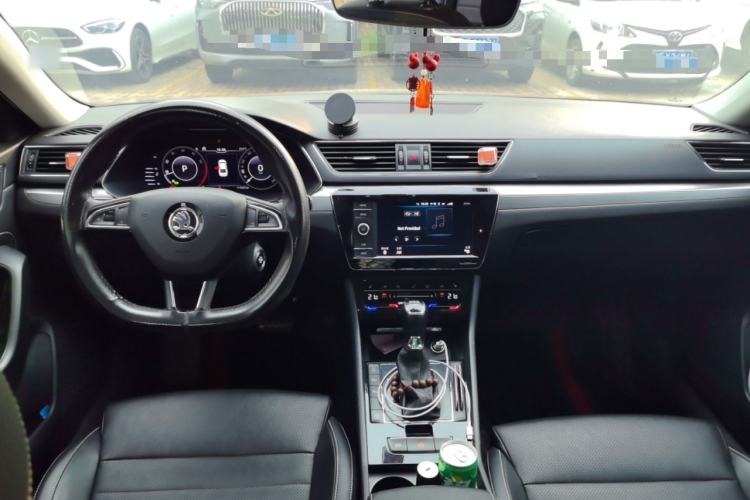 Used Skoda Superb 2019 Restyled TSI330 DSG Comfort Edition Center Console