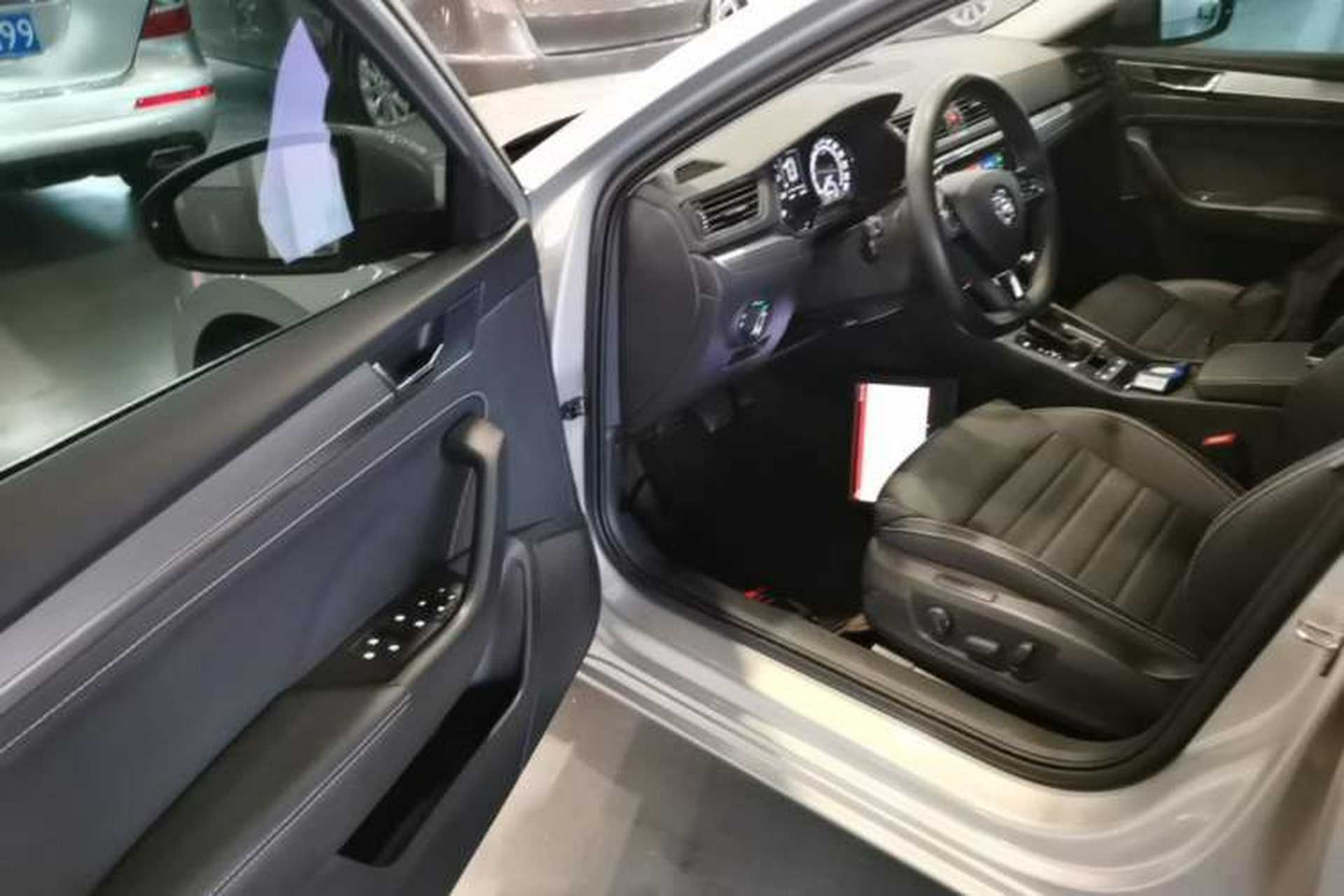 Used Skoda Superb 2019 TSI280 DSG Comfort Edition Driver Seat