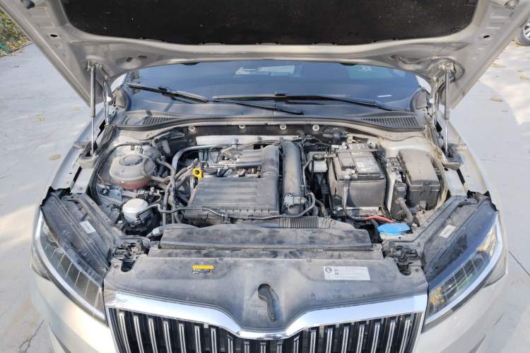 Used Skoda Superb 2019 Facelifted TSI280 DSG Comfort Edition Engine Bay