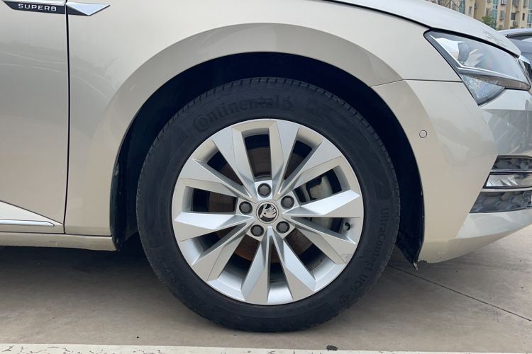 Used Skoda Superb 2019 TSI280 DSG Comfort Edition Exterior 3