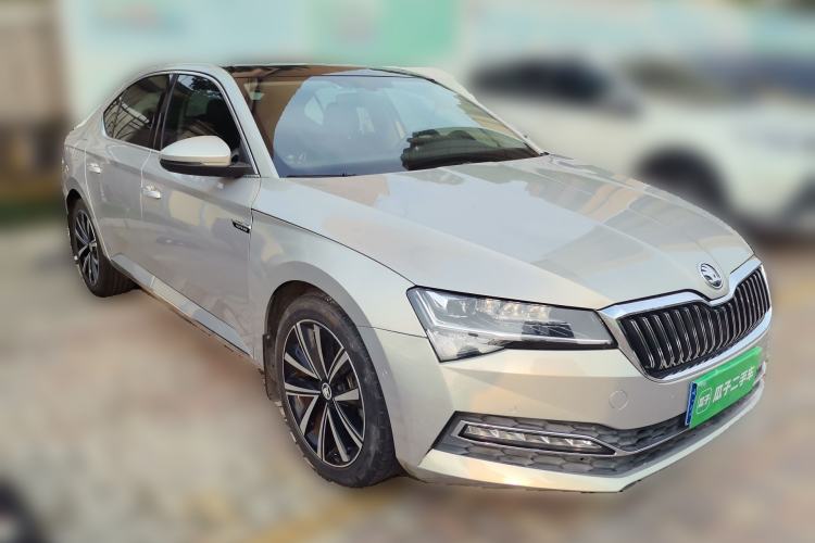 Used Skoda Superb 2019 Restyled TSI330 DSG Comfort Edition Front Right 45 Deg