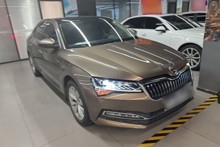 Used Skoda Superb 2019 TSI280 DSG Comfort Edition Front Right 45 Deg