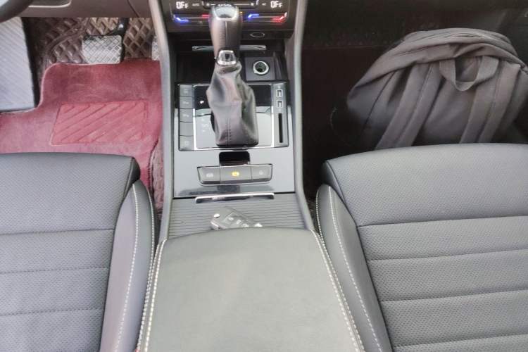 Used Skoda Superb 2019 Facelifted TSI280 DSG Comfort Edition Gear Lever
