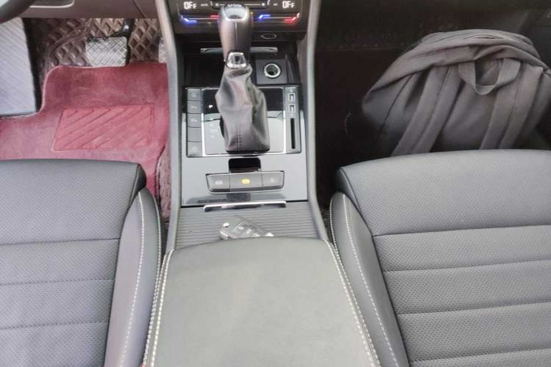 Used Skoda Superb 2019 Facelifted TSI280 DSG Comfort Edition Gear Lever