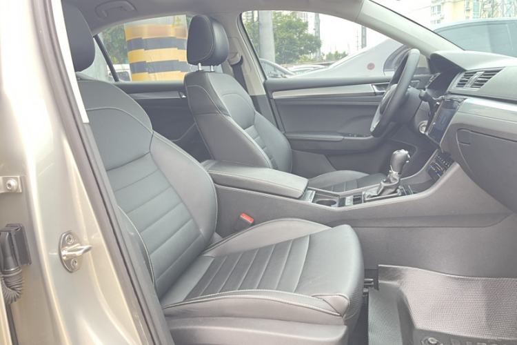 Used Skoda Superb 2019 TSI280 DSG Comfort Edition Interior 6