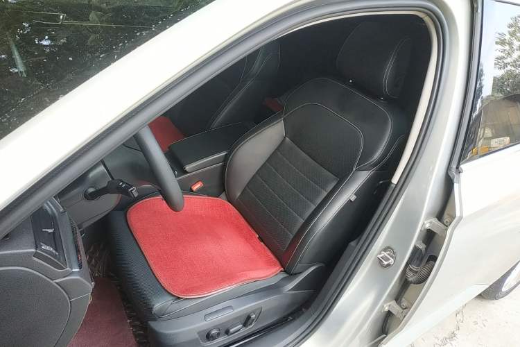 Used Skoda Superb 2019 Facelifted TSI280 DSG Comfort Edition Left Front Seat