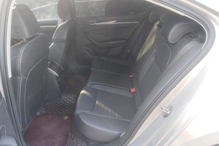 Used Skoda Superb 2019 Facelifted TSI280 DSG Comfort Edition Left Rear Seat